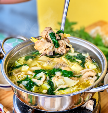 Lẩu gà lá é Combo 4 người