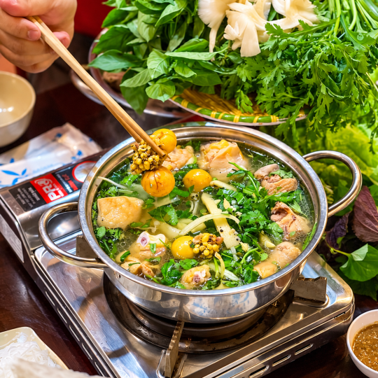 Lẩu gà lá é combo 3 người